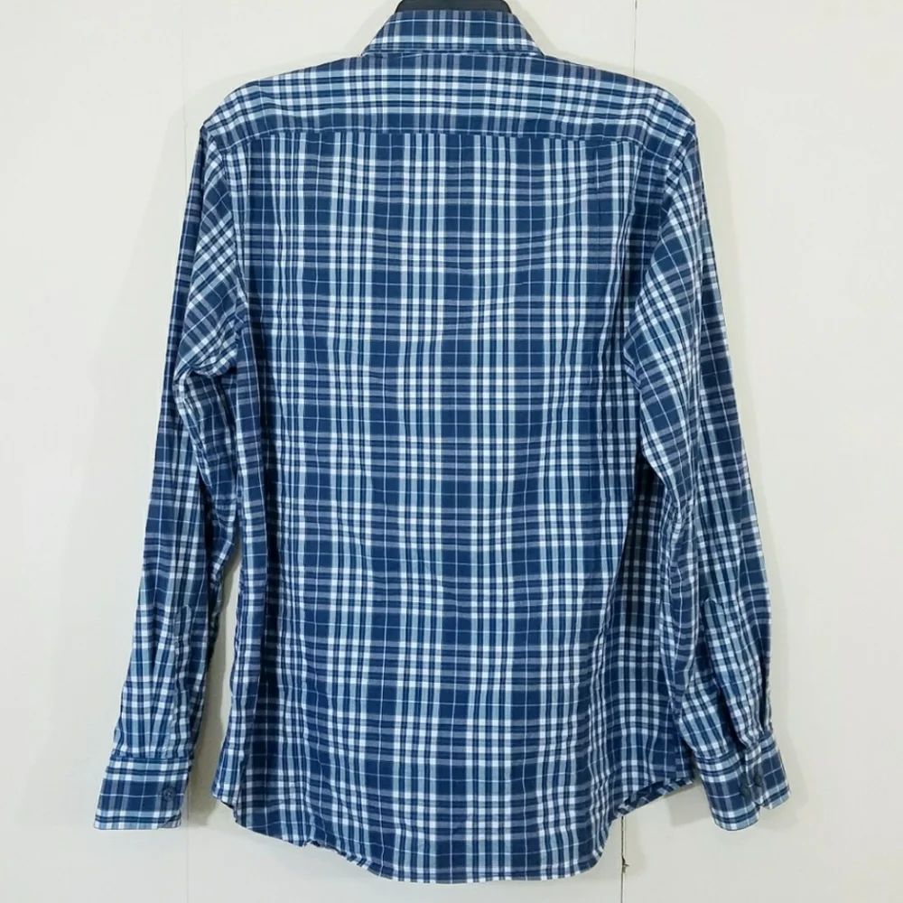 Banana Republic men's long sleeve Blue plaid Button Down shirt Men's size medium